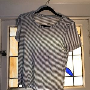 American Eagle textured tee